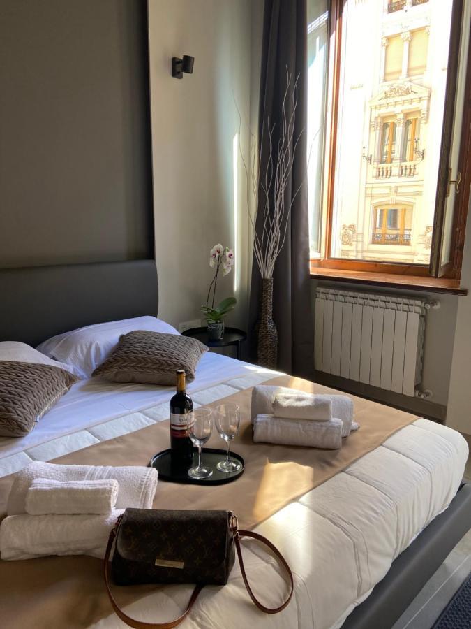 Soha Piazza Di Spagna Boutique Rom Exterior foto