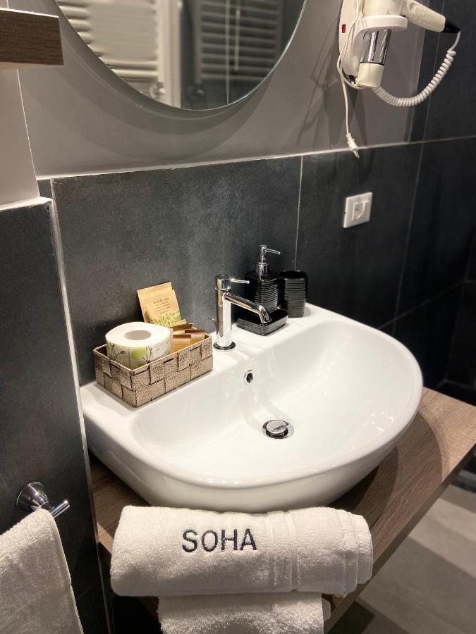Soha Piazza Di Spagna Boutique Rom Exterior foto